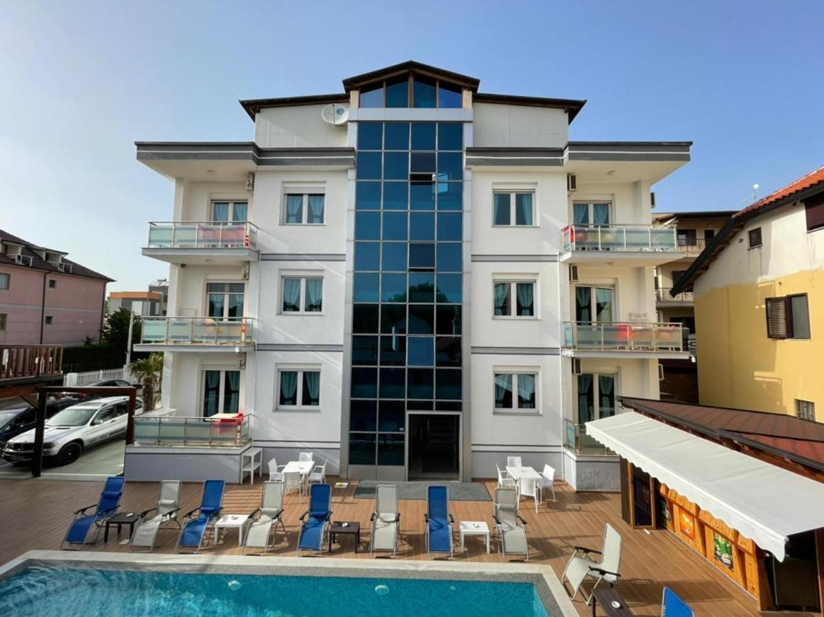 Brian Hotel Velipojë Esterno foto