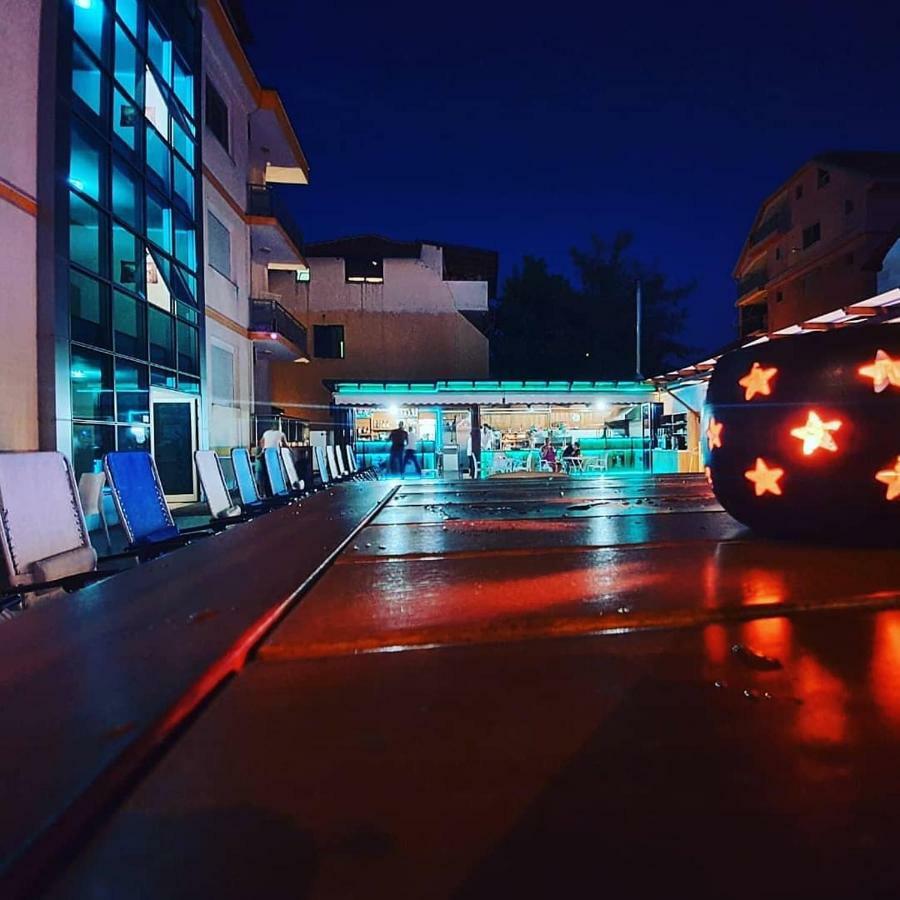 Brian Hotel Velipojë Esterno foto